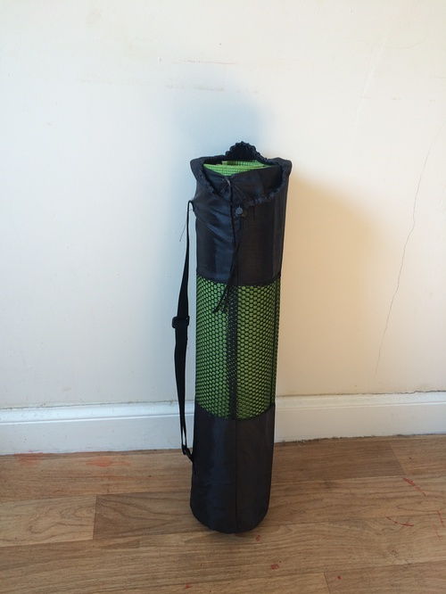 卖生活用品和文具 电饭煲烧水壶晾衣架锅碗盆收纳箱